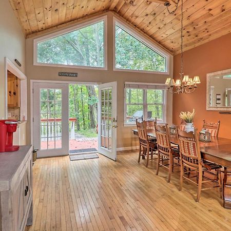 Rustic Red Cabin With Deck In Maggie Valley Club! Экстерьер фото