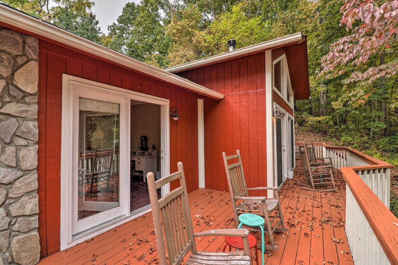 Rustic Red Cabin With Deck In Maggie Valley Club! Экстерьер фото